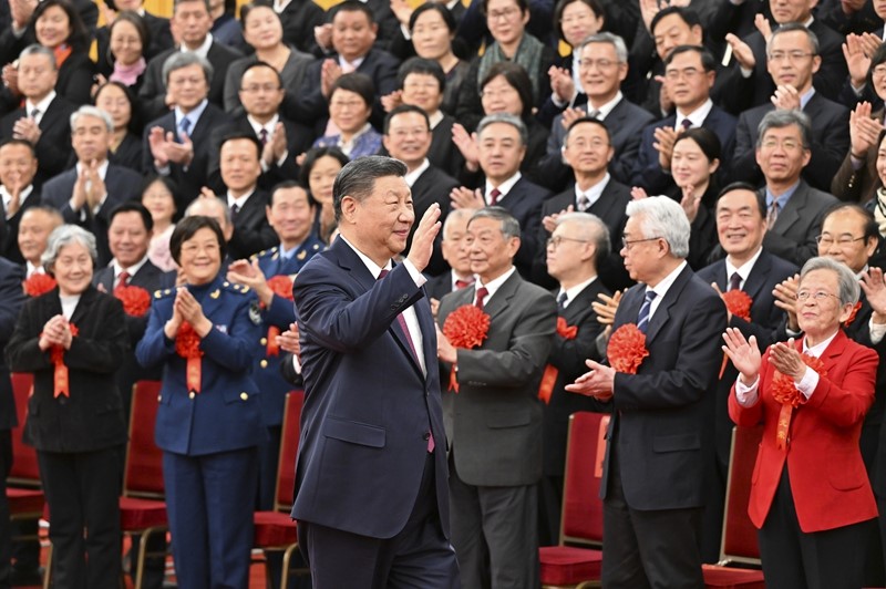 C:\Users\Administrator\Desktop\2025.1.2习近平接见全国离退休干部先进集体和先进个人受表彰代表\3.jpg